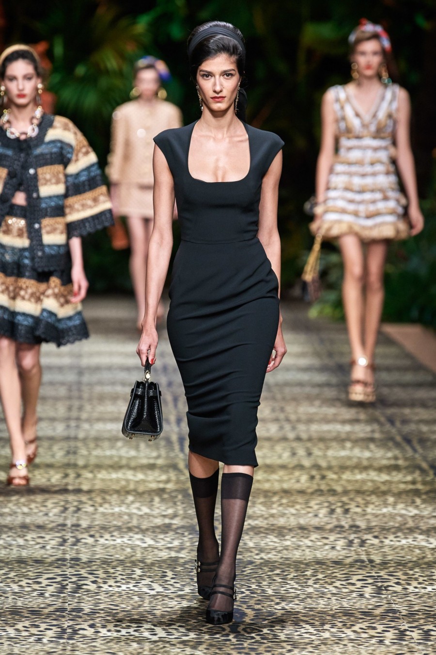 Τα συγκλονιστικά shows που έκλεισαν την εβδομάδα μόδας στο Μιλάνο- Φωτογραφία 2