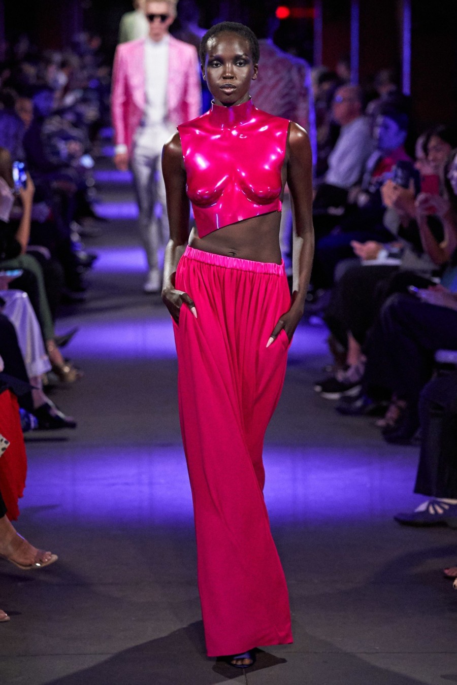 New York Fashion Week: Τα λαμπερά shows συνεχίζονται δυναμικά- Φωτογραφία 5