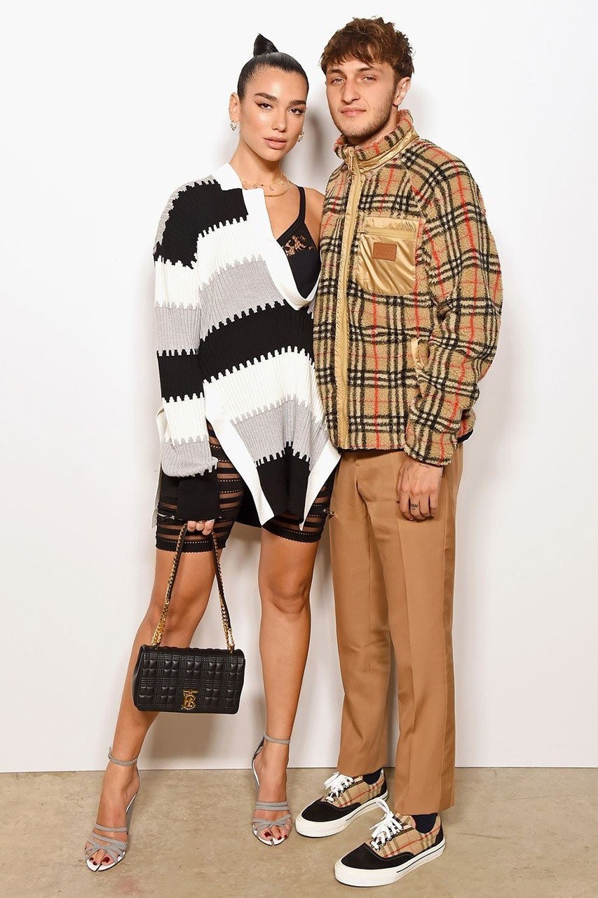 Front row report: Οι κυρίες που εντυπωσίασαν στο London fashion week- Φωτογραφία 3