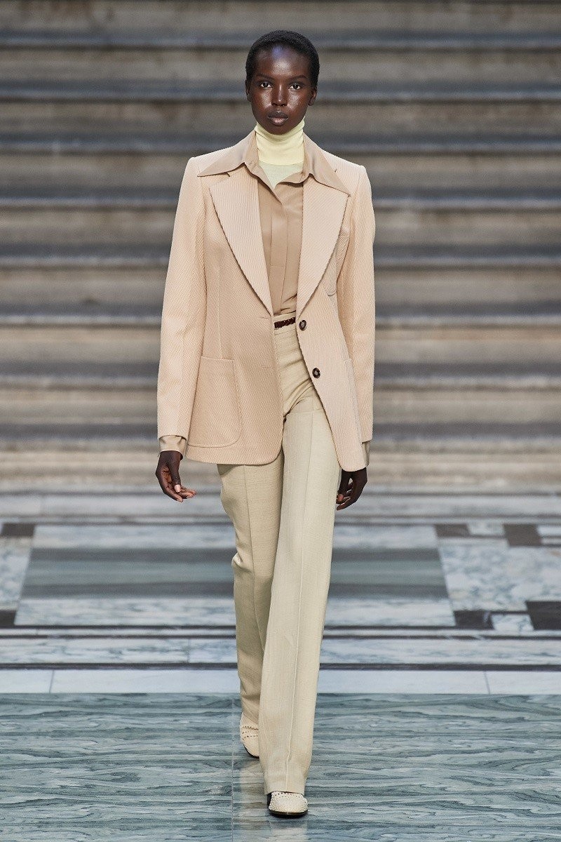 Δυναμική έναρξη της London Fashion Week με το απίστευτο show της Victoria Beckham - Φωτογραφία 7