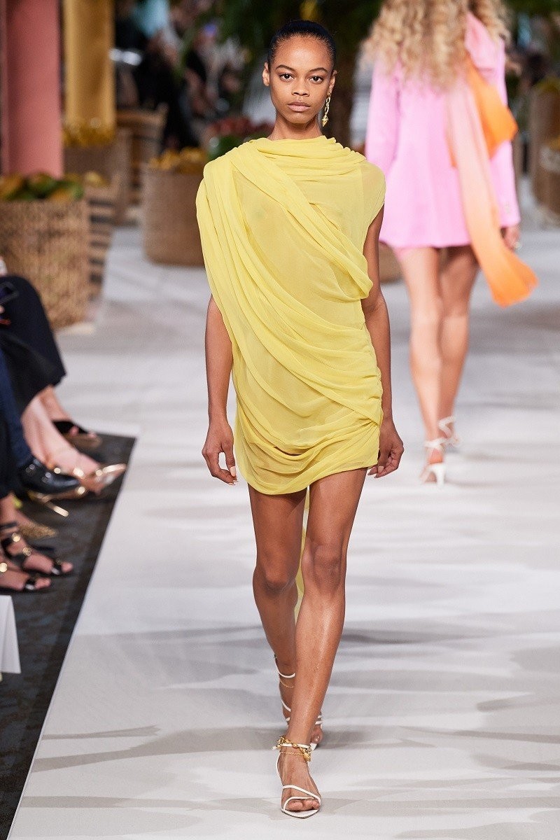 New York Fashion Week: 3 fashion shows που λατρέψαμε και όσα δε μας κέρδισαν- Φωτογραφία 6