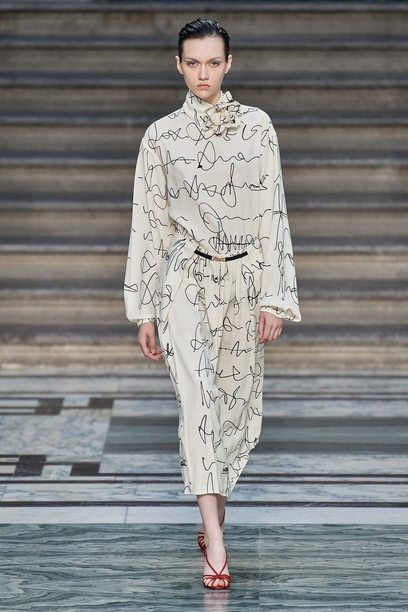 Δυναμική έναρξη της London Fashion Week με το απίστευτο show της Victoria Beckham - Φωτογραφία 8