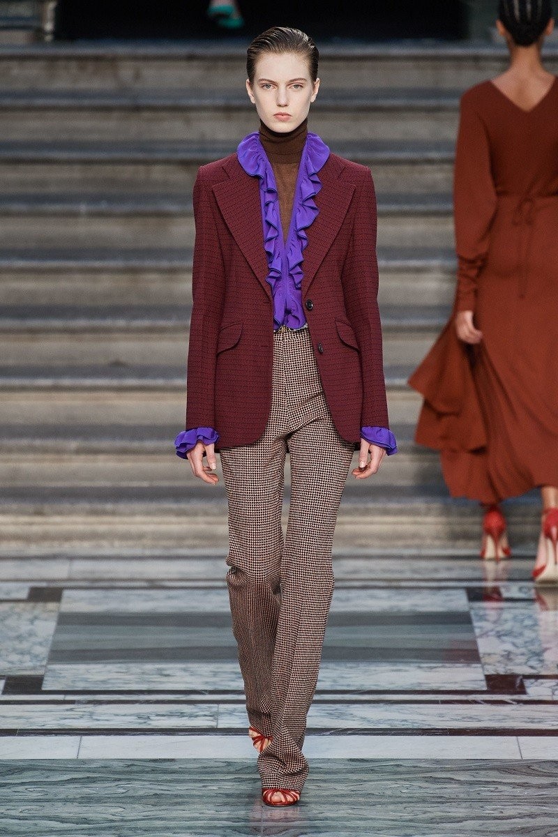 Δυναμική έναρξη της London Fashion Week με το απίστευτο show της Victoria Beckham - Φωτογραφία 1