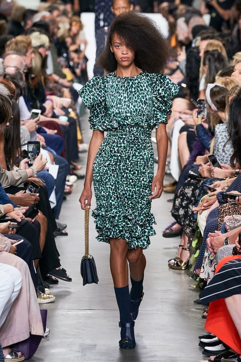 New York Fashion Week: Michael Kors και Marc Jacobs εντυπωσίασαν με τις δημιουργίες τους- Φωτογραφία 2