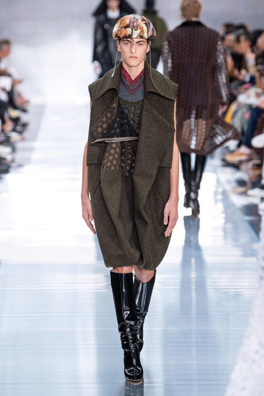 PFW Report: Τα fashion shows από την Πόλη του Φωτός υμνούν τον εκσυγχρονισμό- Φωτογραφία 6