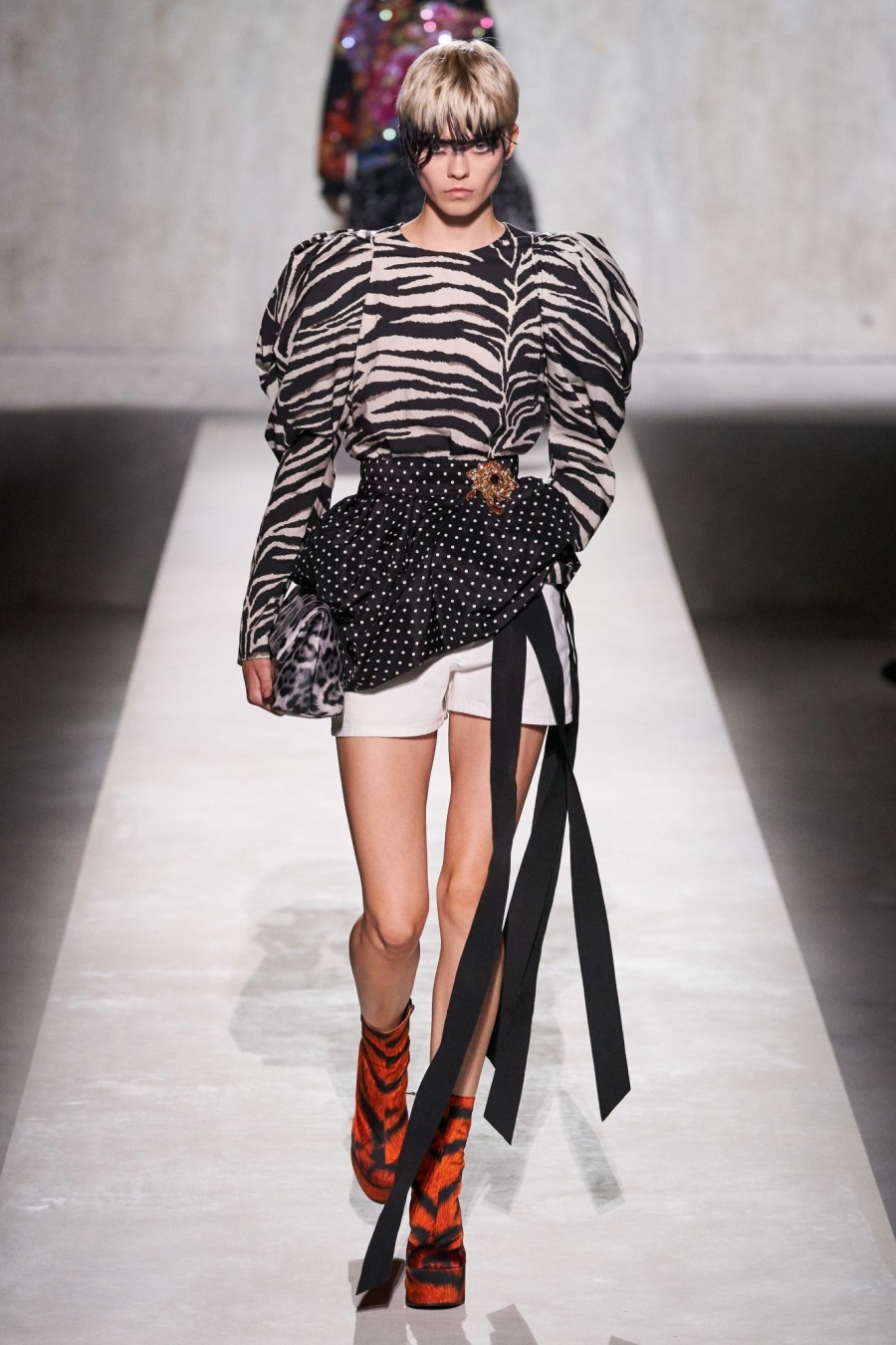 PFW Report: Τα fashion shows από την Πόλη του Φωτός υμνούν τον εκσυγχρονισμό- Φωτογραφία 16