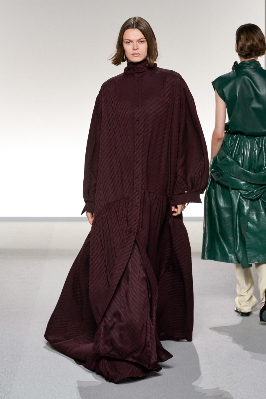 PFW News: Τα shows από το Παρίσι προσφέρουν το απόλυτο θέαμα μόδας- Φωτογραφία 20