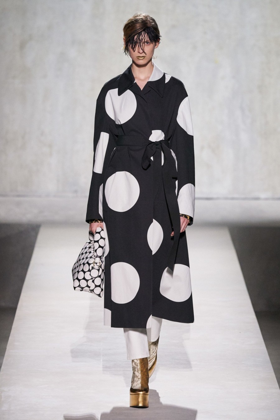 PFW Report: Τα fashion shows από την Πόλη του Φωτός υμνούν τον εκσυγχρονισμό- Φωτογραφία 20