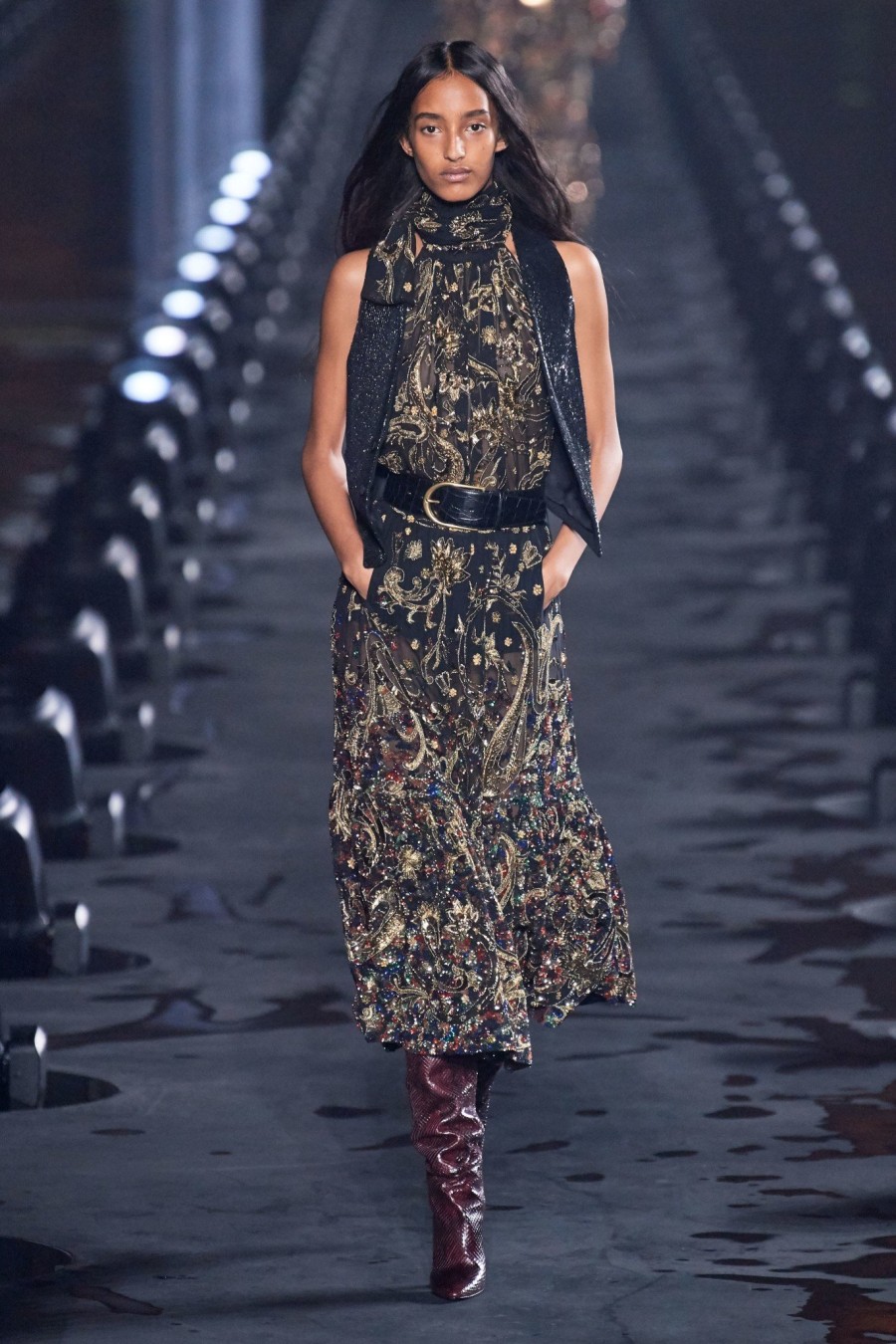 Η Εβδομάδα Μόδας στο Παρίσι είναι ένας ύμνος στον θηλυκό δυναμισμό- Φωτογραφία 16