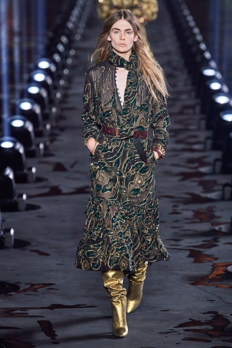 Η Εβδομάδα Μόδας στο Παρίσι είναι ένας ύμνος στον θηλυκό δυναμισμό- Φωτογραφία 18