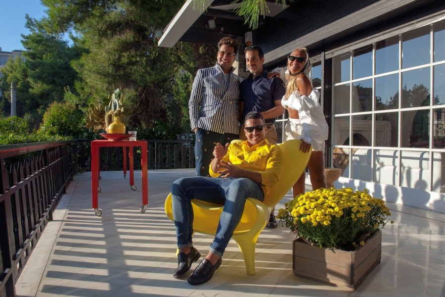 Ο ανατρεπτικός concept maker Γεώργιος Θ. Καράμπελλας τίμησε τον φωτογράφο Slim Aarons- Φωτογραφία 10