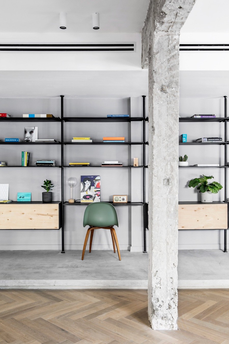 Ένα σύγχρονο διαμέρισμα στο Τελ Αβίβ που αποτελεί ωδή στο industrial design- Φωτογραφία 3