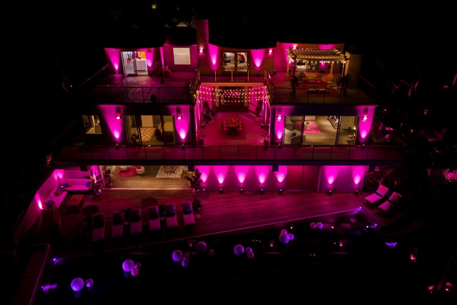 Τώρα μπορείτε κι εσείς να νοικιάσετε το σπίτι της Barbie στο Malibu - Φωτογραφία 4