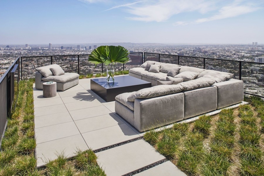 Το απίστευτο Hollywood home ενός διάσημου παραγωγού ταινιών με θέα που κόβει την ανάσα - Φωτογραφία 4