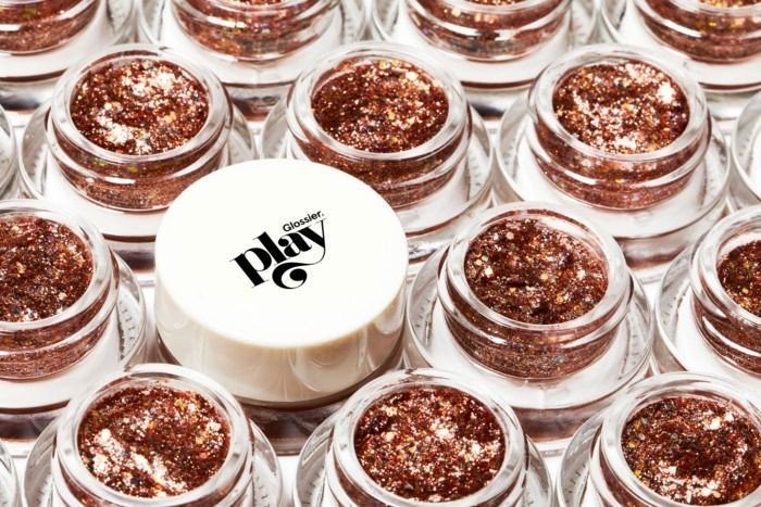 Μέσα στο θεαματικό pop up store της Glossier στο Λονδίνο - Φωτογραφία 5