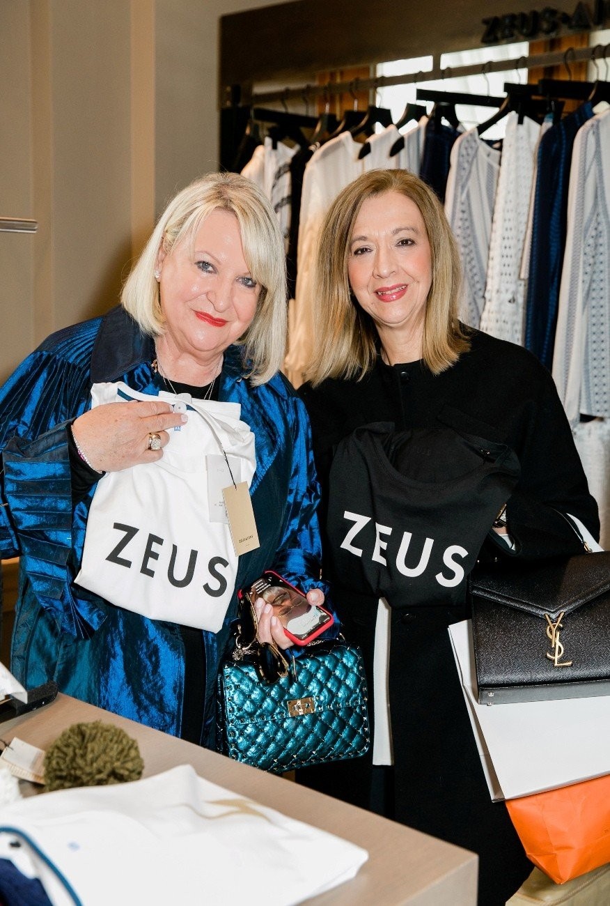 Στο Zeus+Δione Xmas Party στο GB Corner Gifts and Flavors Store- Φωτογραφία 14