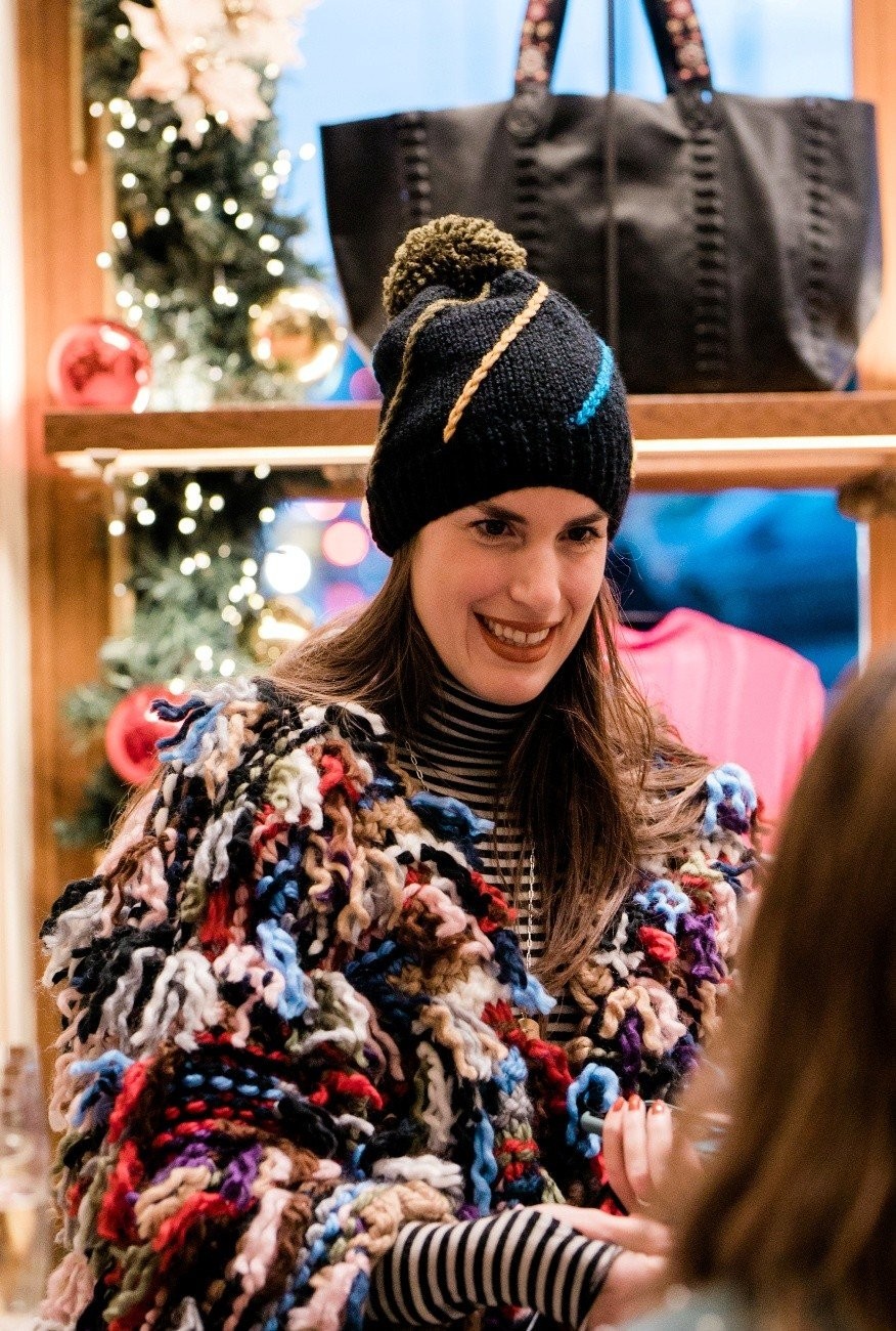 Στο Zeus+Δione Xmas Party στο GB Corner Gifts and Flavors Store- Φωτογραφία 4