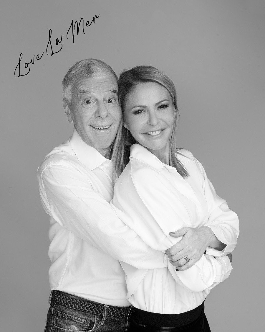 7 επώνυμες Ελληνίδες φωτογραφίζονται με τους πατέρες τους αποτυπώνοντας μια δυνατή σχέση ζωής - Φωτογραφία 1