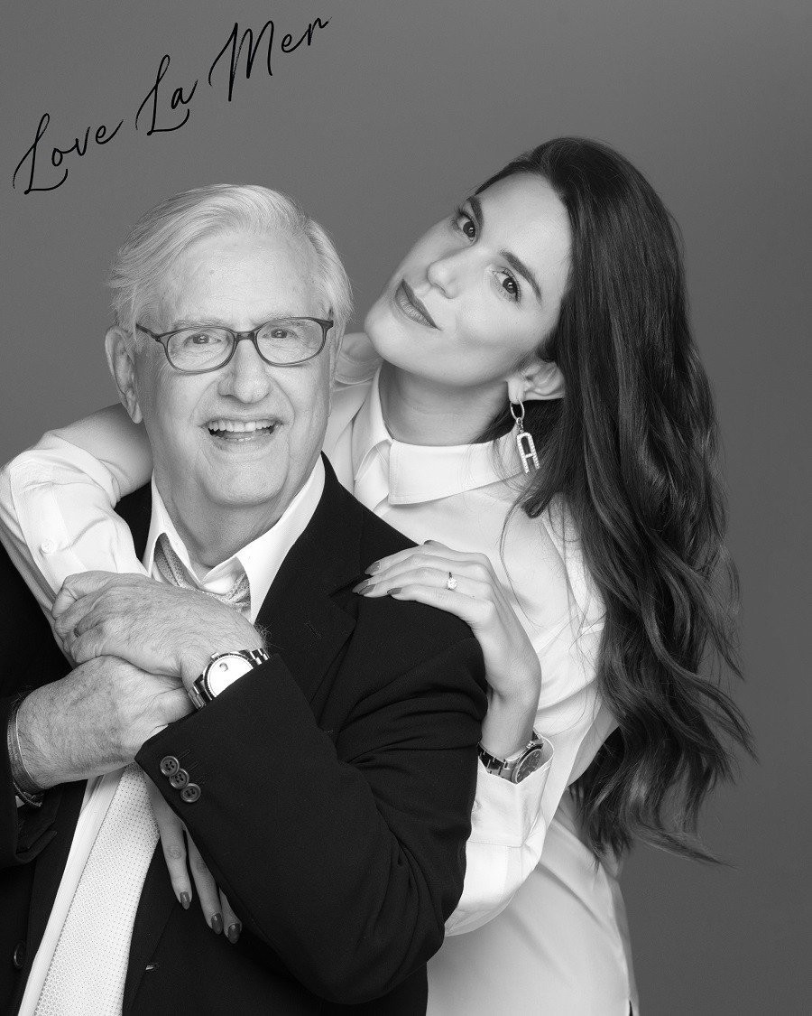 7 επώνυμες Ελληνίδες φωτογραφίζονται με τους πατέρες τους αποτυπώνοντας μια δυνατή σχέση ζωής - Φωτογραφία 3