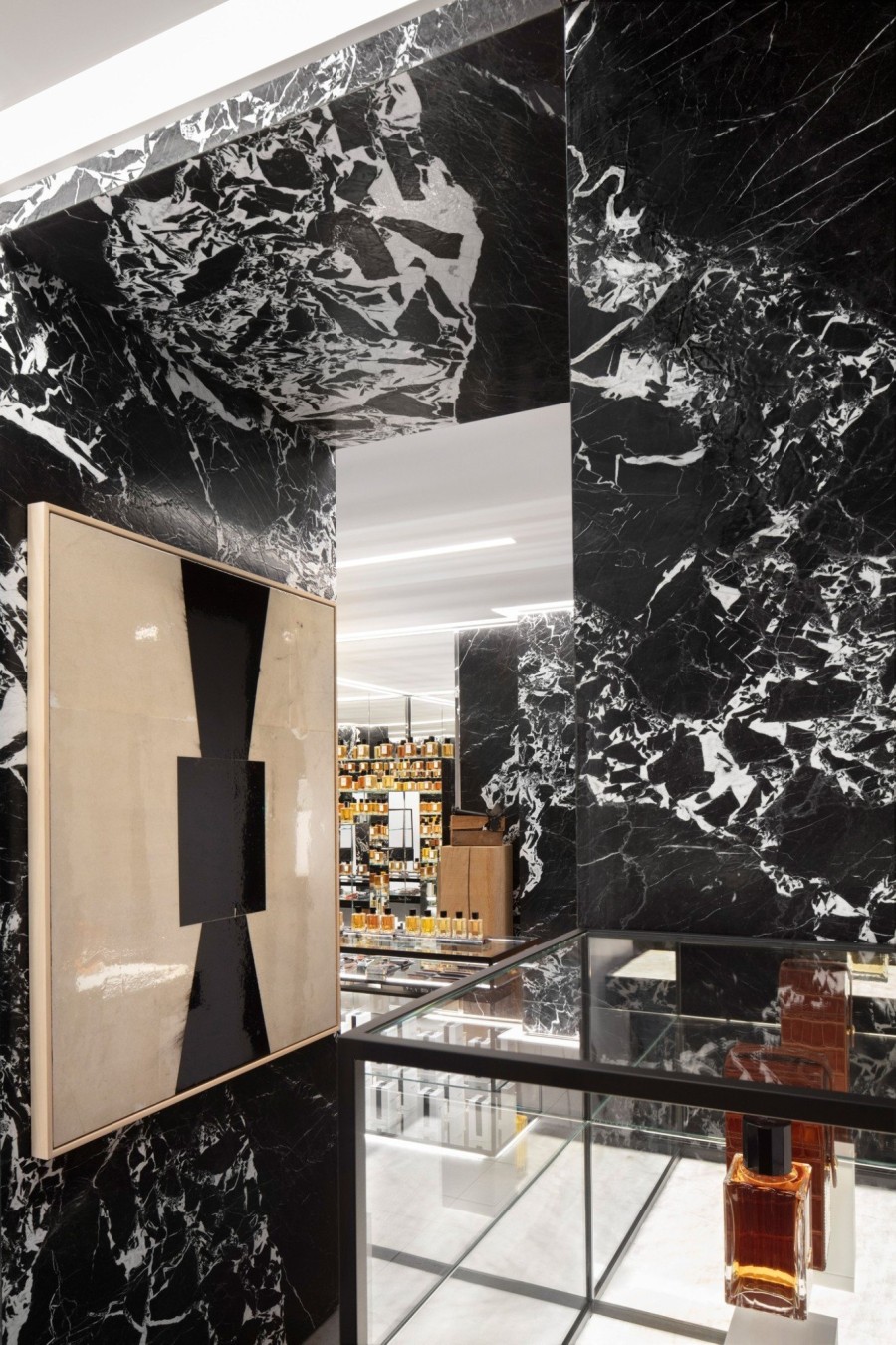 Μια ματιά στην υψηλής αισθητικής boutique αρωμάτων του οίκου Celine στο Παρίσι- Φωτογραφία 6