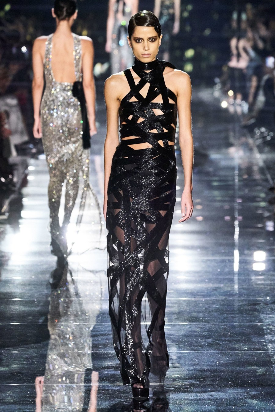 Το φαντασμαγορικό show του Tom Ford και όλα τα νεότερα από την Εβδομάδα Μόδας της Νέας Υόρκης - Φωτογραφία 2