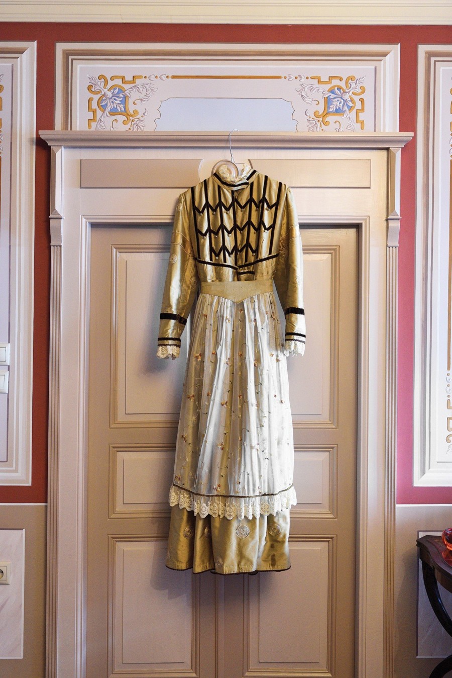 Μια κατοικία στο Νυμφαίο αναβιώνει στη σύγχρονη εποχή διατηρώντας και διαφυλάσσοντας την ιστορικότητά της σαν αληθινό θησαυρό- Φωτογραφία 6