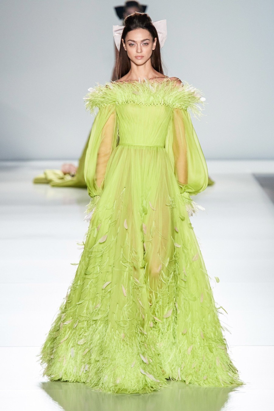 Paris Haute Couture Report: Εντυπωσίασαν Chanel και Giambattista Valli με τις τελευταίες συλλογές τους - Φωτογραφία 5
