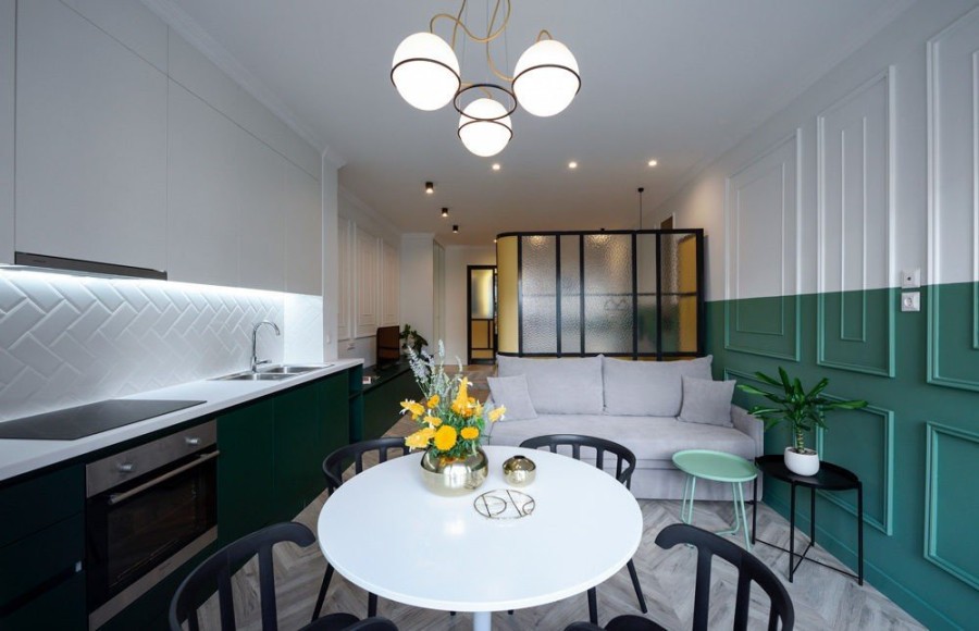 Ένα ρετρό και λειτουργικό διαμέρισμα στο Μοναστηράκι που αποτελείται από απίστευτα φωτεινούς χώρους- Φωτογραφία 5