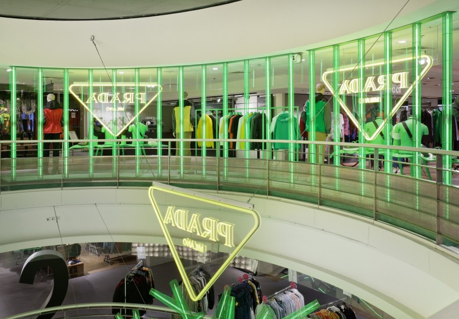 Ανακαλύψτε το νέο pop up κατάστημα του οίκου Prada στο Παρίσι- Φωτογραφία 5