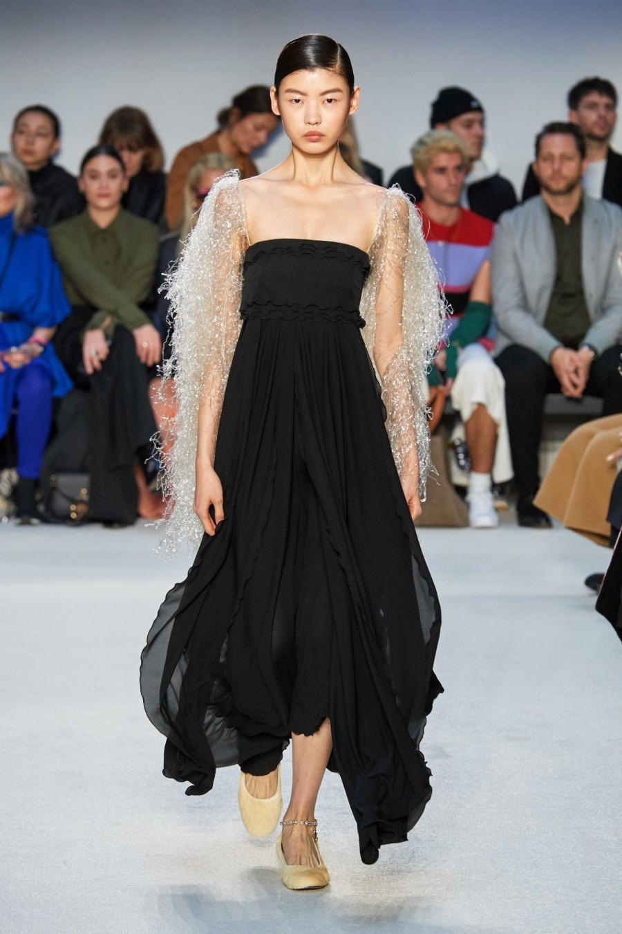 London Fashion Week: Έριξε αυλαία με τον οίκο Burberry να μονοπωλεί το ενδιαφέρον του front row - Φωτογραφία 4