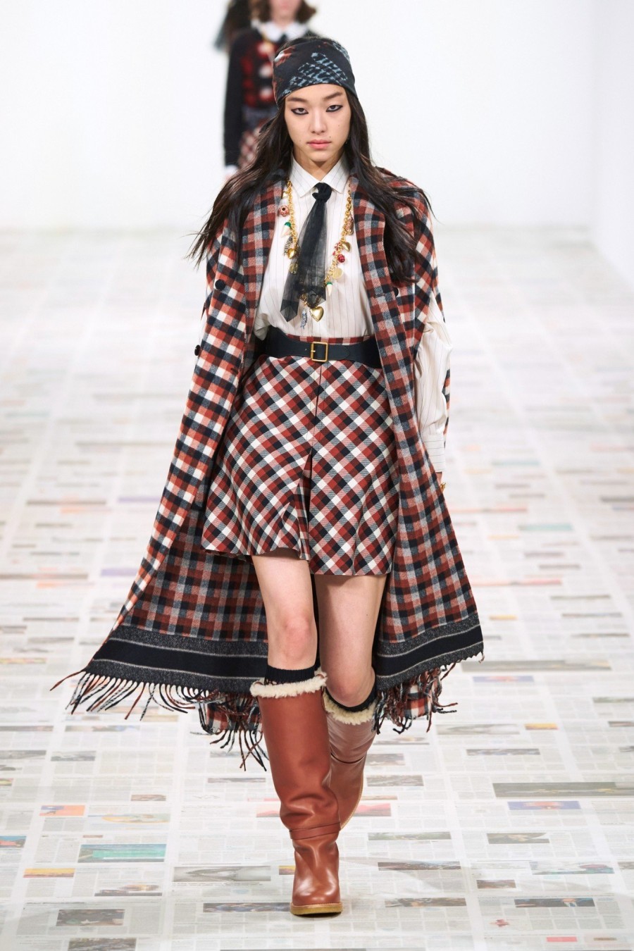 Paris Fashion Week: Ωδή στον γυναικείο δυναμισμό οι νέες συλλογές του οίκου Christian Dior & Saint Laurent - Φωτογραφία 1