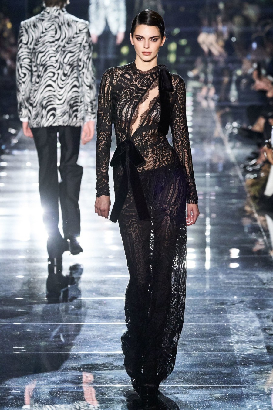 Το φαντασμαγορικό show του Tom Ford και όλα τα νεότερα από την Εβδομάδα Μόδας της Νέας Υόρκης - Φωτογραφία 3