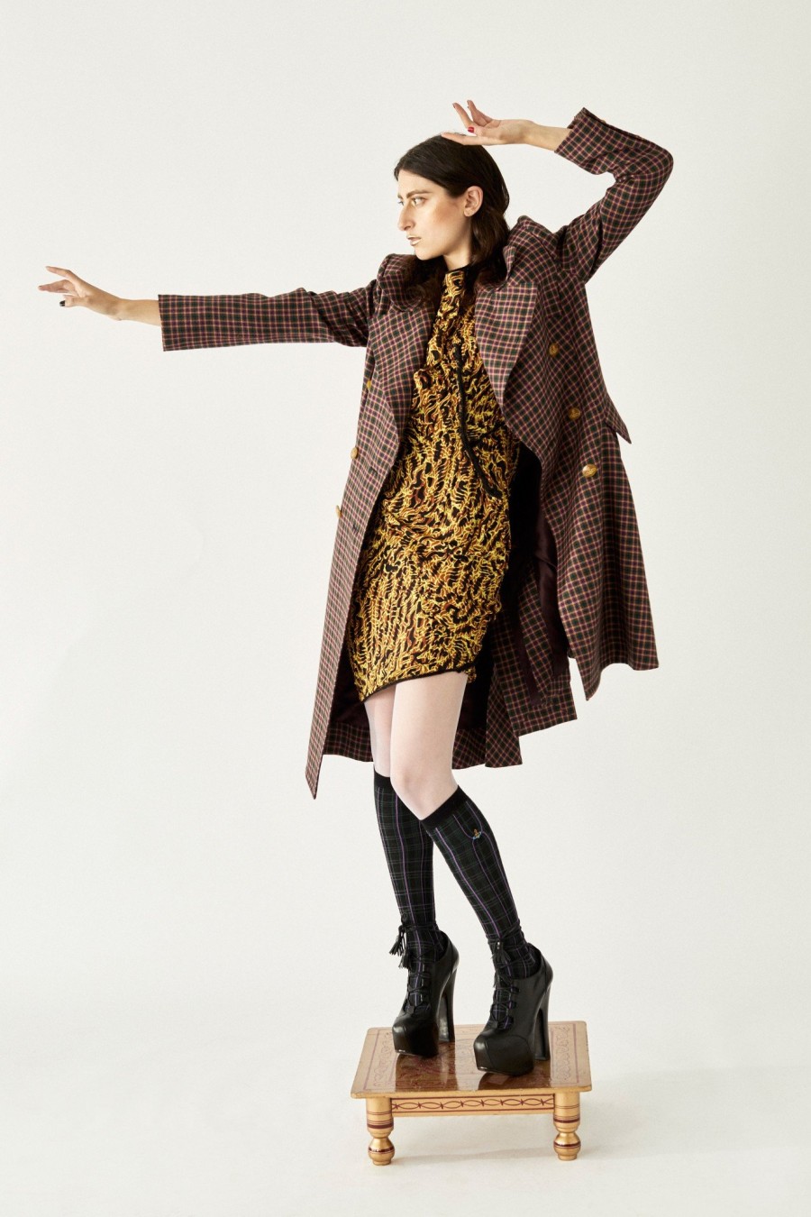 London Fashion Week: Εντυπωσίασαν Victoria Beckham και Richard Quinn με τα κομψά και ανατρεπτικά shows τους - Φωτογραφία 6