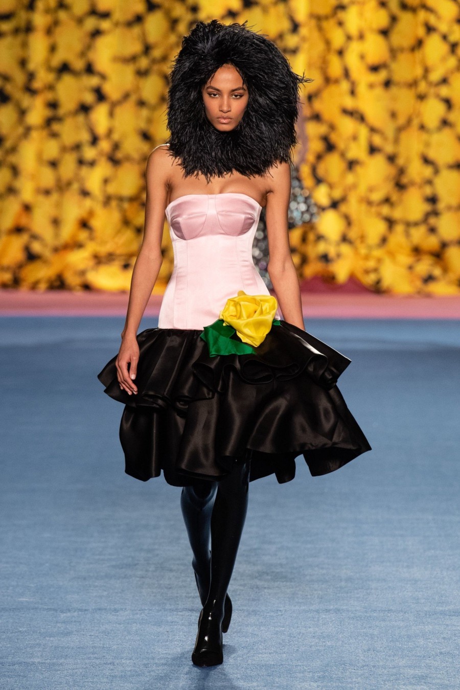 London Fashion Week: Εντυπωσίασαν Victoria Beckham και Richard Quinn με τα κομψά και ανατρεπτικά shows τους - Φωτογραφία 10