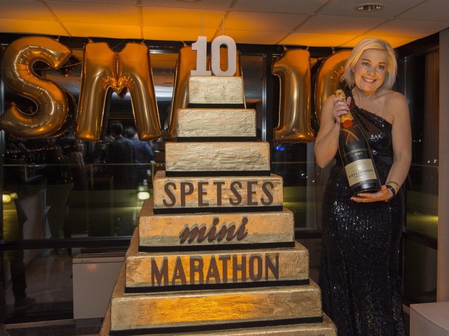 Spetses mini Marathon: Λάμψη και συγκίνηση κυριάρχησε στην εκδήλωση των 10 χρόνων του θεσμού - Φωτογραφία 13