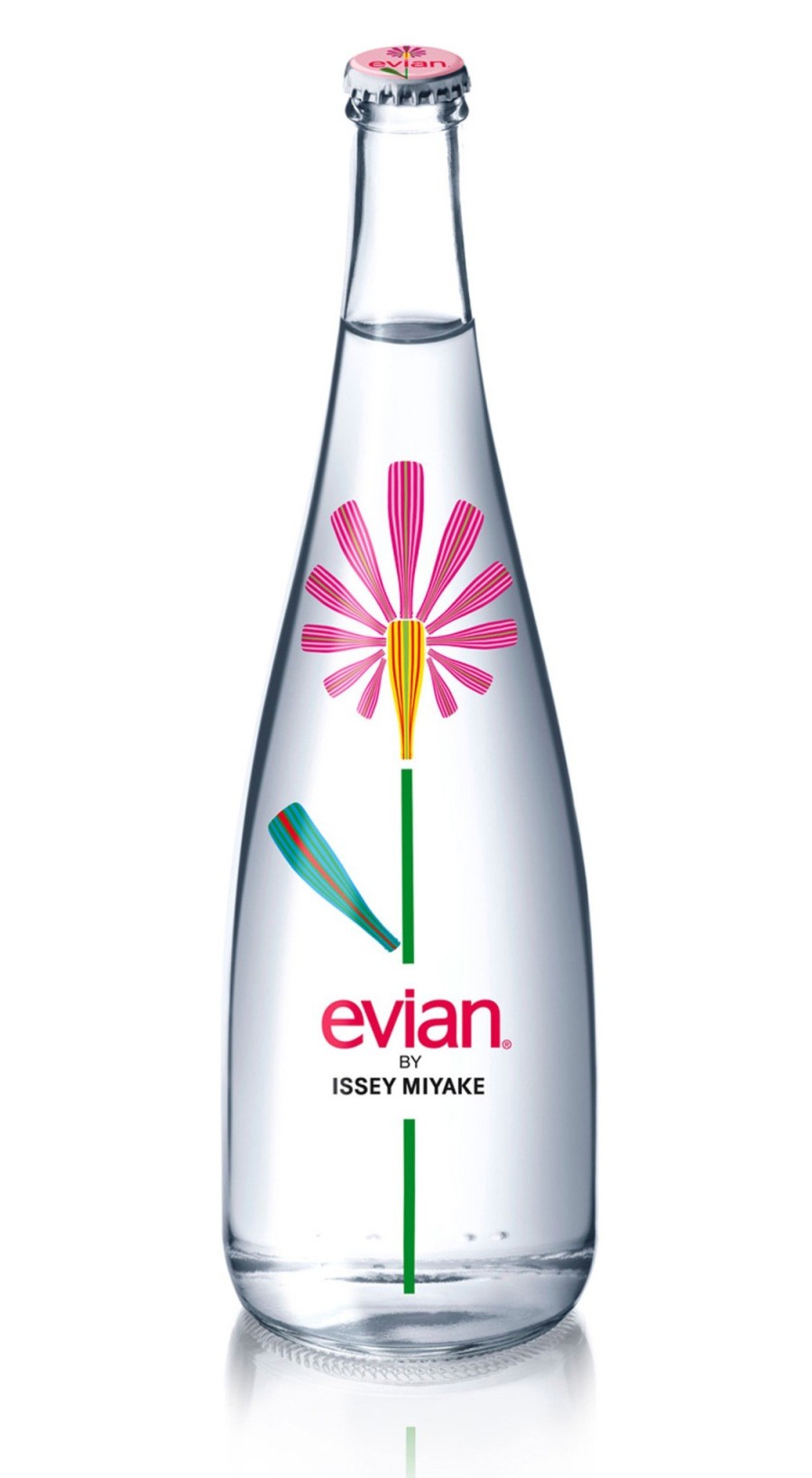 Η Chiara Ferragni σχεδιάζει για την Evian - Φωτογραφία 7