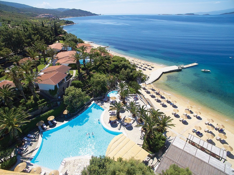 Δημιουργήστε τις ωραιότερες αναμνήσεις του καλοκαιριού στο πιο χαλαρωτικό θέρετρο με θέα το απέραντο γαλάζιο- Φωτογραφία 1