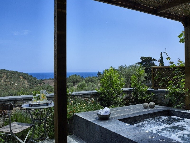 Ζήστε το απόλυτο καλοκαιρινό όνειρο με φόντο ένα κινηματογραφικό τοπίο σε ένα εναλλακτικό «﻿καταφύγιο» στη Μονεμβασιά- Φωτογραφία 1