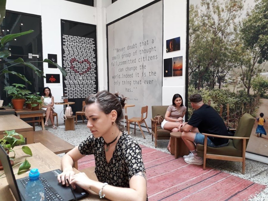 Με μια εξαιρετική έκθεση και εικόνες με επίκεντρο τη σύνθεση της ψυχής και την ιστορία της ύλης έκλεισε η εκπαιδευτική χρονιά ενός κορυφαίου εκπαιδευτικού ομίλου - Φωτογραφία 10