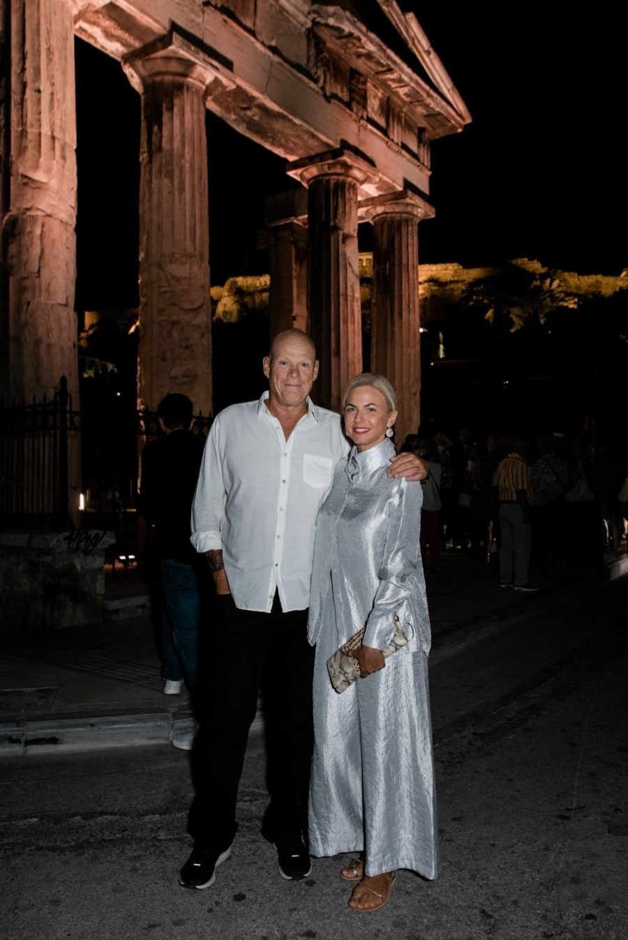 H μοναδική συναυλία του Μίνωα Μάτσα «Ο κόσμος μόνο όταν τον μοιράζεσαι υπάρχει» γέμισε μελωδία τη Ρωμαϊκή Αγορά- Φωτογραφία 15