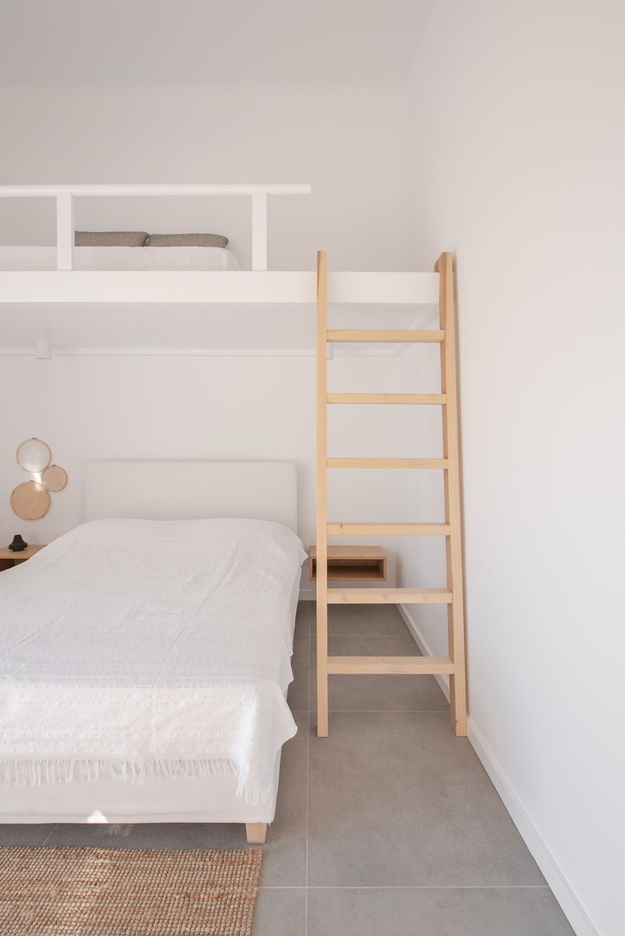 Το μοντερνιστικό beach house Neratza στην Πελοπόννησο είναι ό,τι πιο όμορφο θα δείτε σήμερα- Φωτογραφία 4