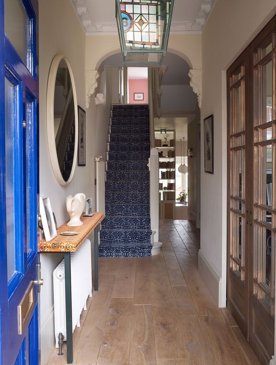 Περιηγηθείτε σε ένα charming διαμέρισμα στην περιοχή Queen's Park στο Λονδίνο - Φωτογραφία 2