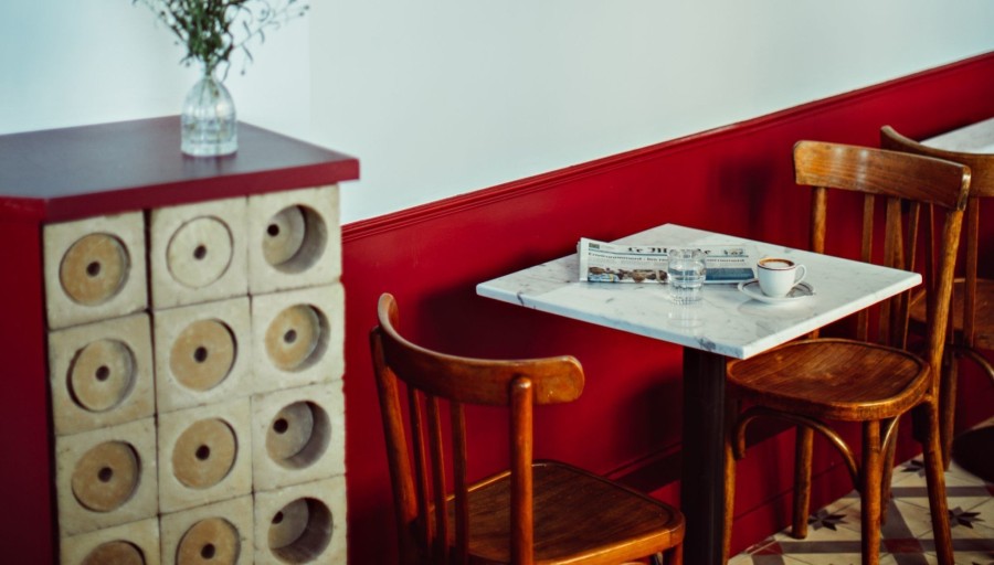 Το ολοκαίνουριο ξενοδοχείο "Les Deux Gares" θα μπορούσε να είναι το σπίτι ενός εκκεντρικού bohemian Παριζιάνου συλλέκτη - Φωτογραφία 6