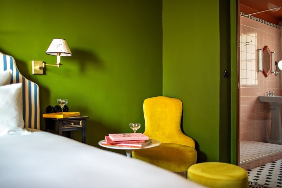 Το ολοκαίνουριο ξενοδοχείο "Les Deux Gares" θα μπορούσε να είναι το σπίτι ενός εκκεντρικού bohemian Παριζιάνου συλλέκτη - Φωτογραφία 11