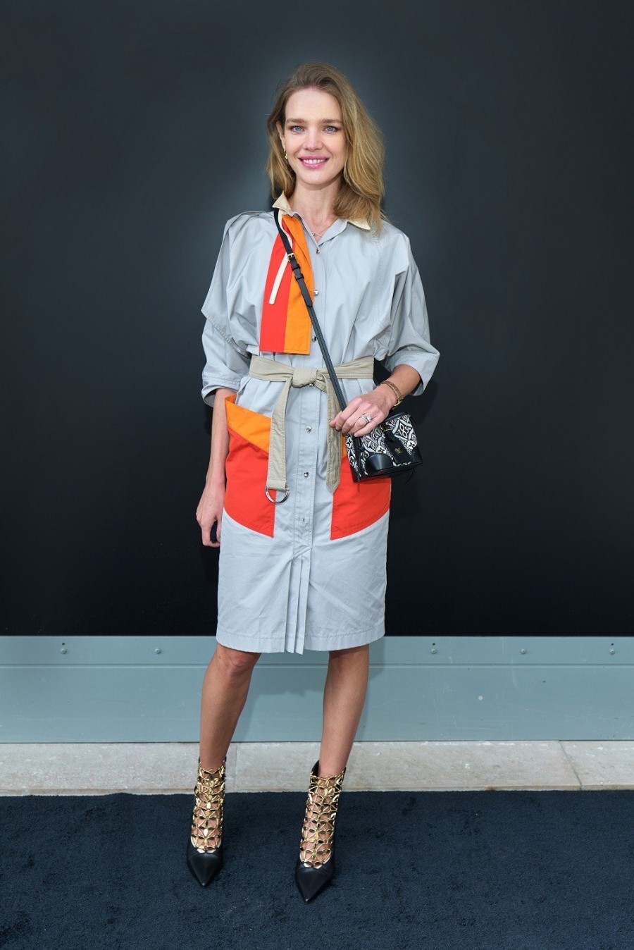 Οι οίκοι Louis Vuitton & Chanel έφεραν καλλιτεχνικό αέρα και Nouvelle Vague αισθητική στην τελευταία ημέρα της Εβδομάδας Μόδας στο Παρίσι - Φωτογραφία 5