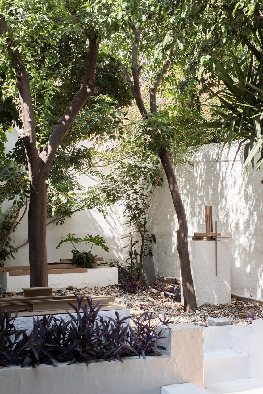 Escape the Ordinary: Ο Εsperinos αποτελεί έναν απόλυτα design friendly ξενώνα στην Αθήνα - Φωτογραφία 1