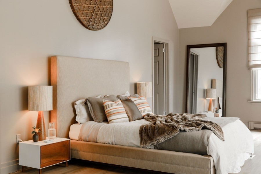 Οι γήινες αποχρώσεις κυριαρχούν σε αυτήν την εξαίσια ευήλια κατοικία στη Νέα Υόρκη- Φωτογραφία 1