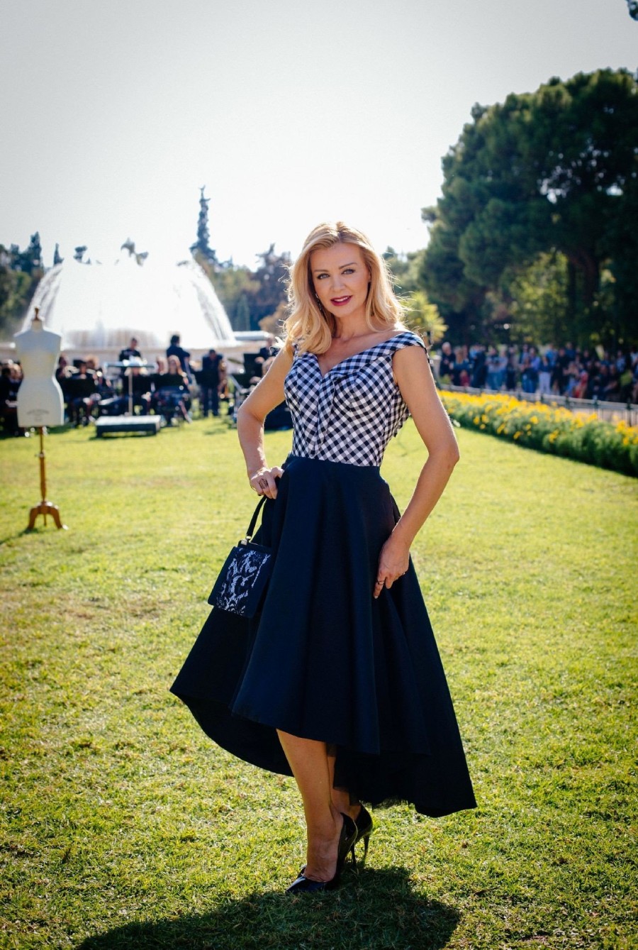 Οι λαμπεροί καλεσμένοι στο show του σχεδιαστή Βασίλη Ζούλια- Φωτογραφία 3