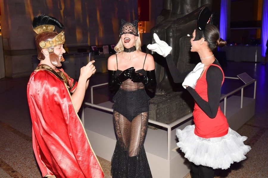  Μόδα και Halloween συναντήθηκαν για πρώτη φορά στο ΜΕΤ - Φωτογραφία 9