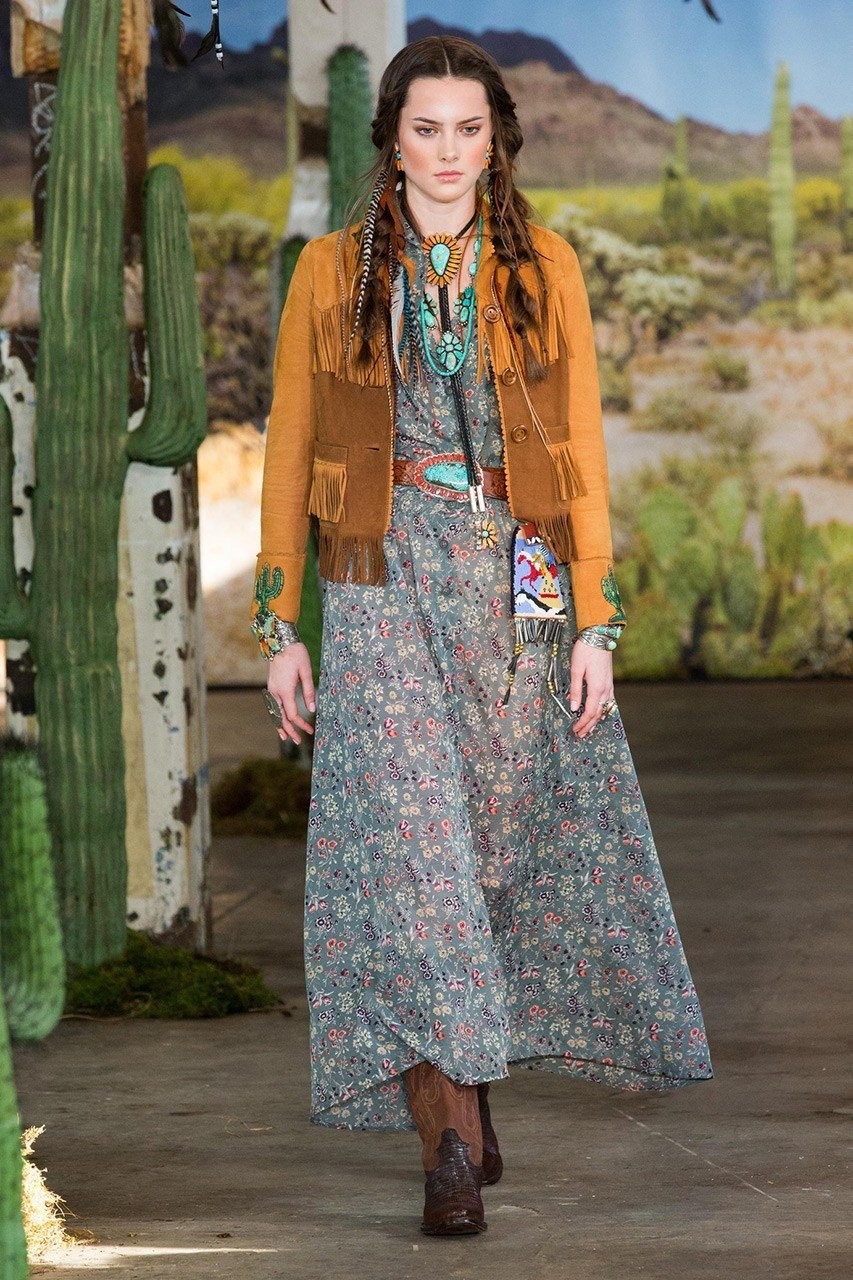 Αυτή τη σεζόν η μόδα ταξίδεψε στην άγρια δύση- Φωτογραφία 2